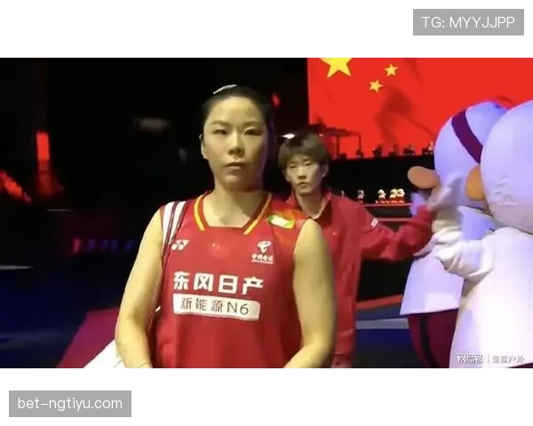 贾一凡这生活也太反差了吧，训练馆里一板一眼，私下却像个彻头彻尾的派对狂人
